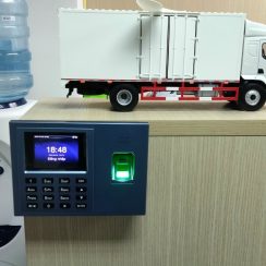 Máy chấm công Ronald Jack 9300Pro