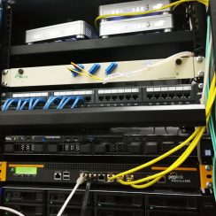 Thiết bị Router Peplink Balance 580
