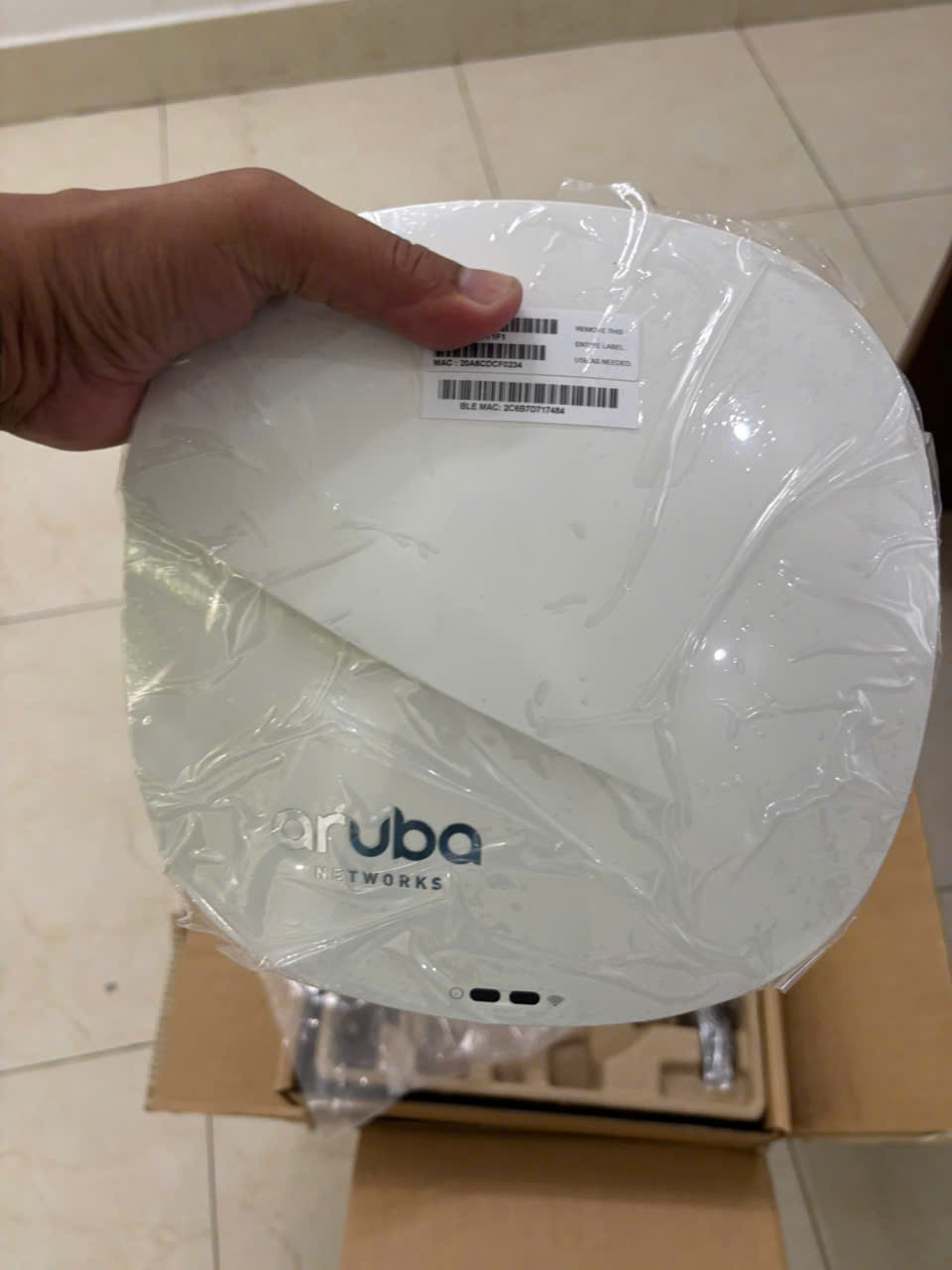 Thiết bị mạng WiFi Aruba AP-335_3 Thiết bị mạng WiFi Aruba AP-335