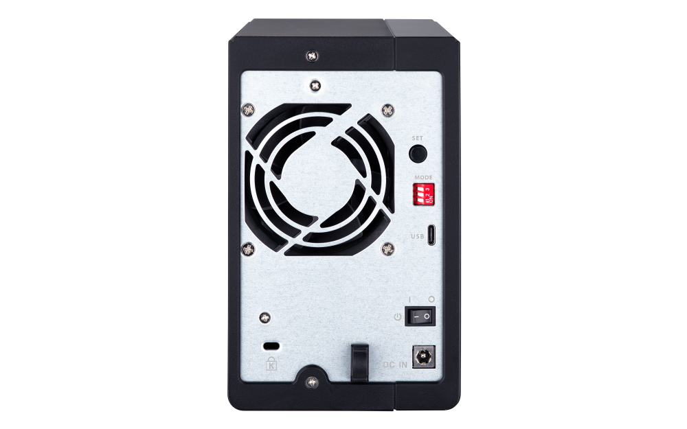 Lưu trữ dữ liệu QNAP TR-002_8 Lưu trữ dữ liệu QNAP TR-002
